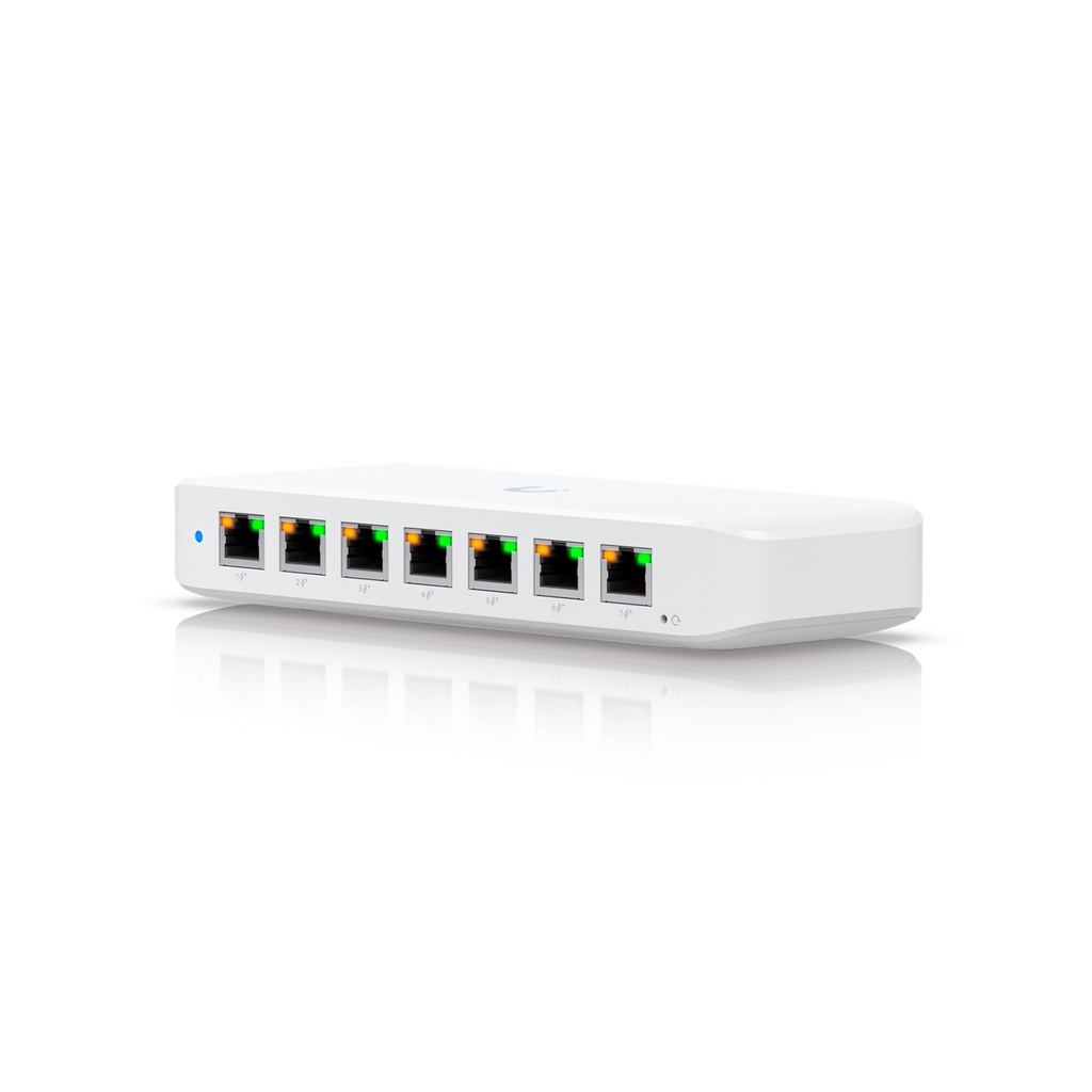 Switch Unifi USW-Ultra-60W, capa2, 8 puertos GbE PoE (1 in y 7 out), 52W con adaptador AC, gestionado con Unifi network, marca Ubiquiti.
