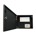 Panel IP biométrico de control de acceso para 8 lectoras y 4 puertas, incluye caja metálica y fuente de alimentación, marca ZKTeco