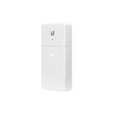 Switch nano N-SW de exterior, con 4 Puertos Gigabit PoE (1 PoE In 24W, 3 PoE Out), 24 V de paso, hasta 4Gbps, marca Ubiquiti.
